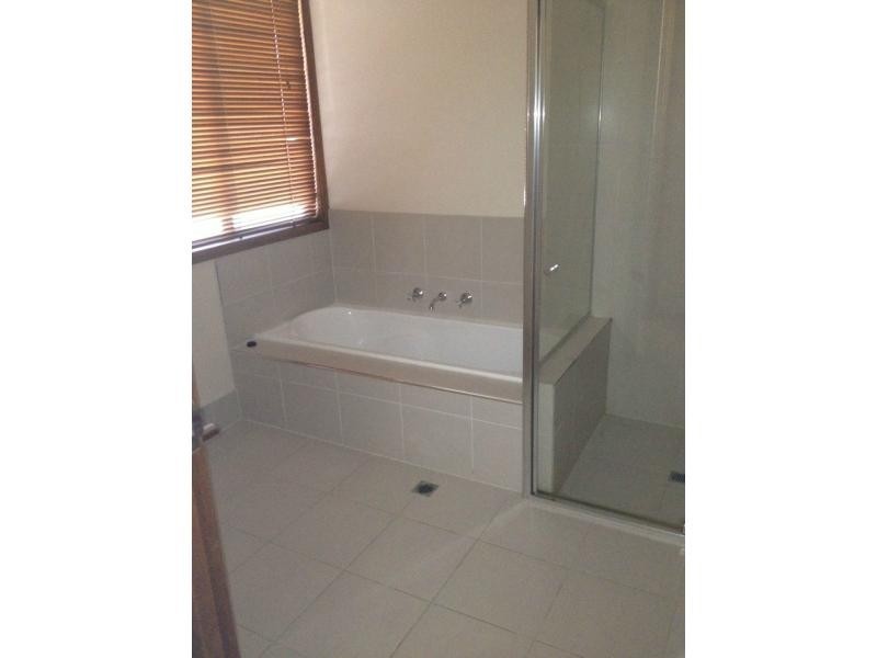 4A Gregory Street, Roxby Downs SA 5725