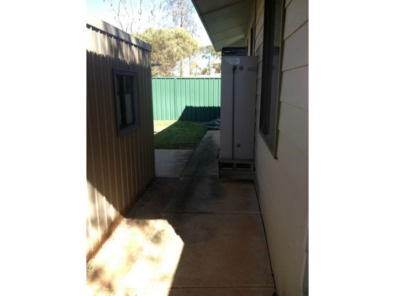 4A Gregory Street, Roxby Downs SA 5725