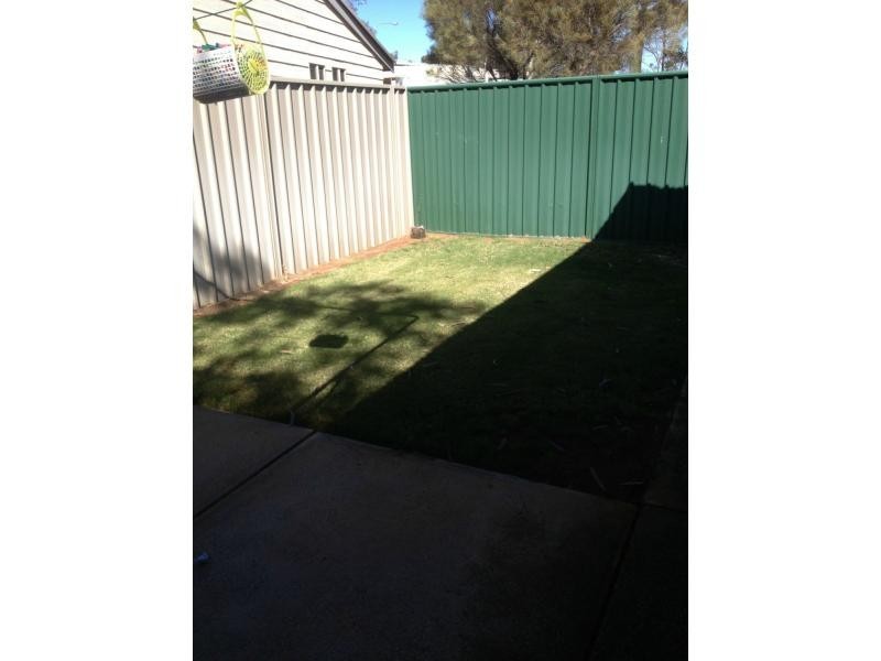 4A Gregory Street, Roxby Downs SA 5725