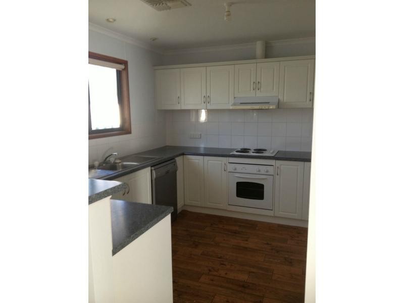 40 Tiliqua Crescent, Roxby Downs SA 5725