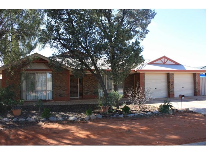 21 Planigale Drive, Roxby Downs SA 5725
