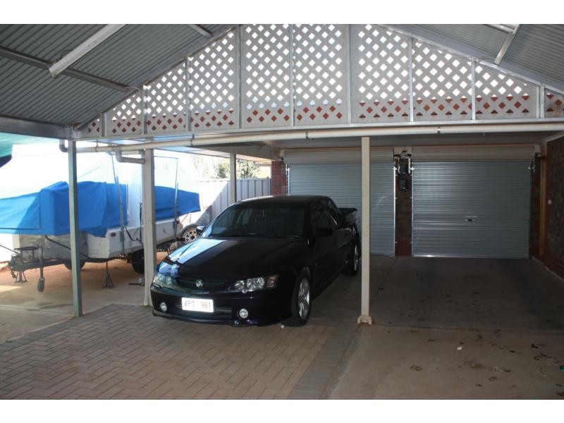 21 Planigale Drive, Roxby Downs SA 5725
