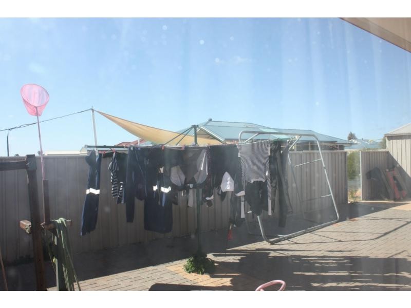 21 Planigale Drive, Roxby Downs SA 5725