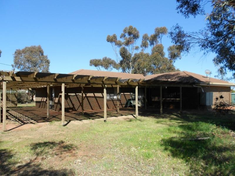 L24 & 25 Cnr James & Malcolm Street, Jamestown SA 5491