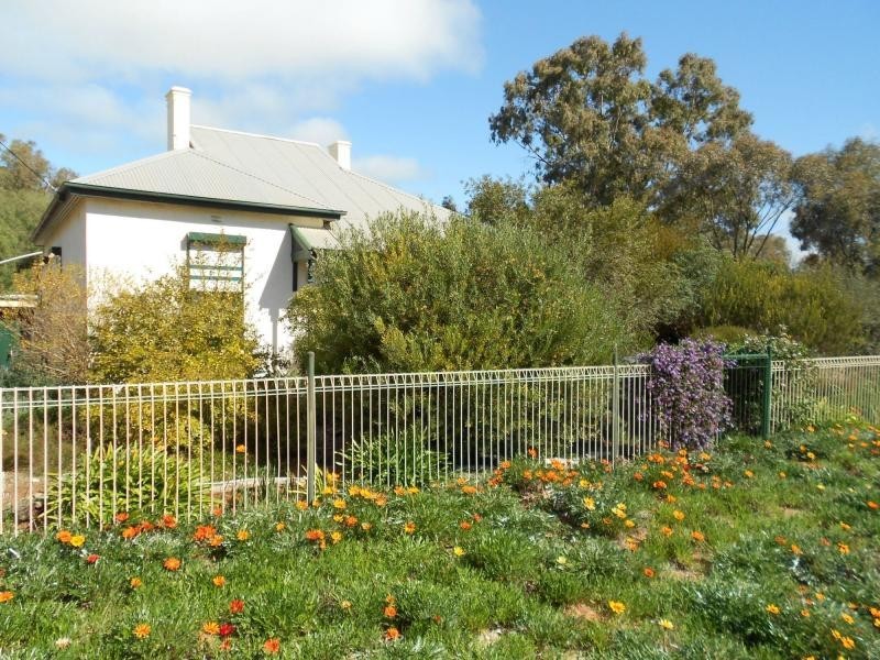 3 Dee Road, Stone Hut SA 5480
