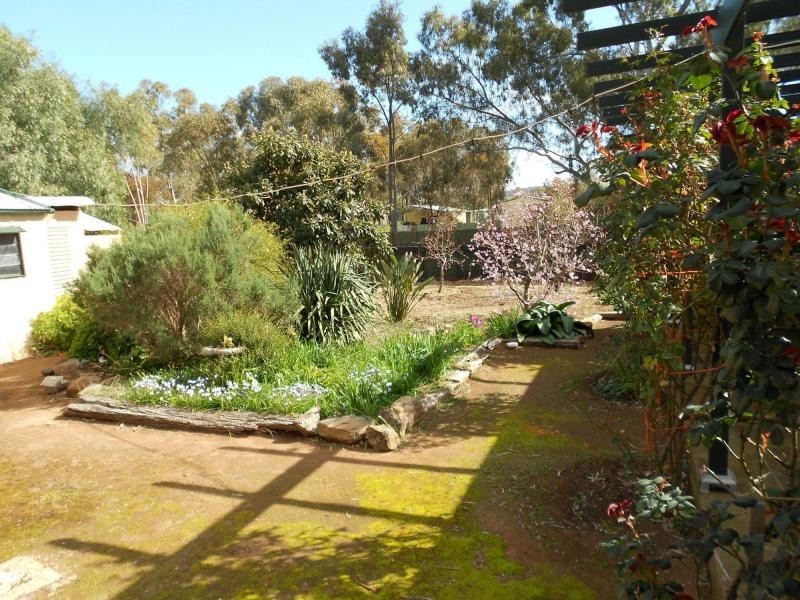 3 Dee Road, Stone Hut SA 5480