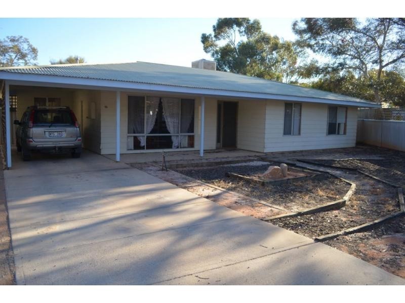 15 Mirra Street, Roxby Downs SA 5725