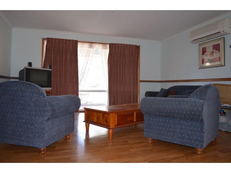 15 Mirra Street, Roxby Downs SA 5725