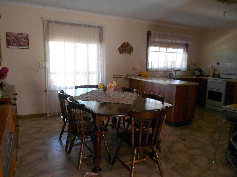 34 Bain Avenue, Napperby SA 5540