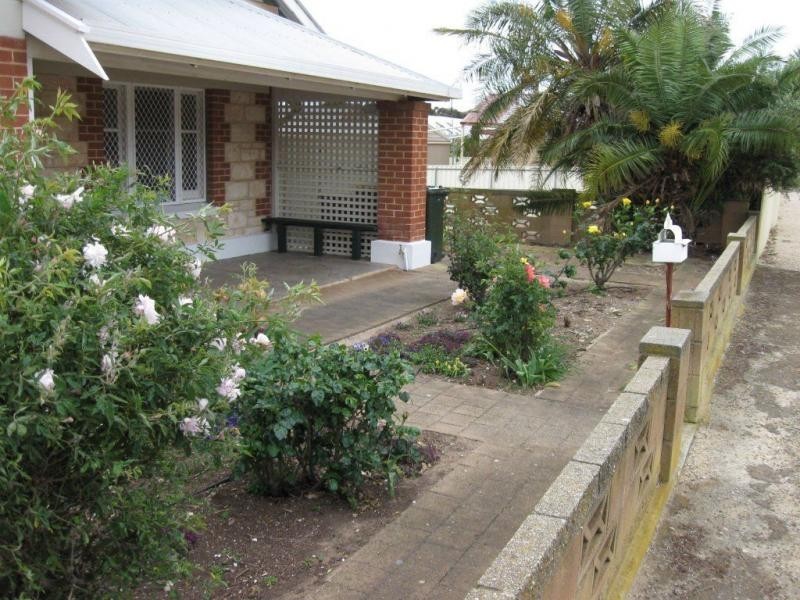 18 Caroline Street, Maitland SA 5573