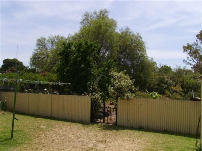 13 Lyons Street, Crystal Brook SA 5523