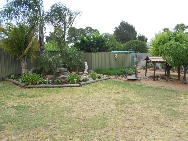19 Darbon Terrace, Crystal Brook SA 5523