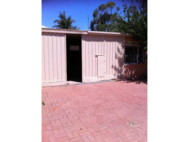 5 Gadd Avenue, Crystal Brook SA 5523