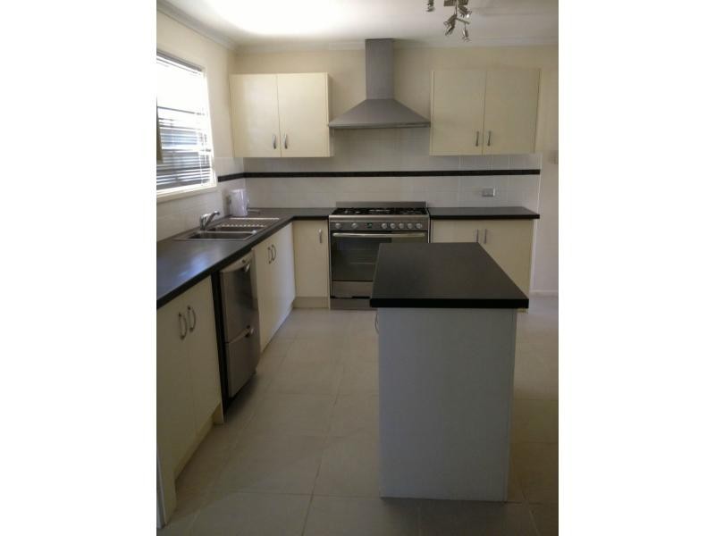 7 Blanche Court, Roxby Downs SA 5725