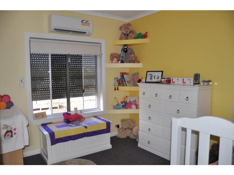 76 Tiliqua Crescent, Roxby Downs SA 5725