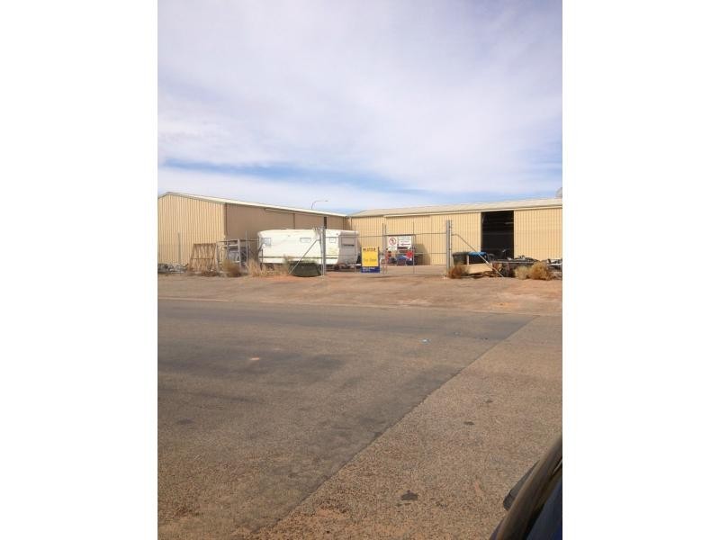 12 Callanna Road, Roxby Downs SA 5725