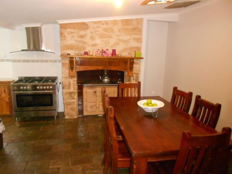 2 Cronin Street, Jamestown SA 5491