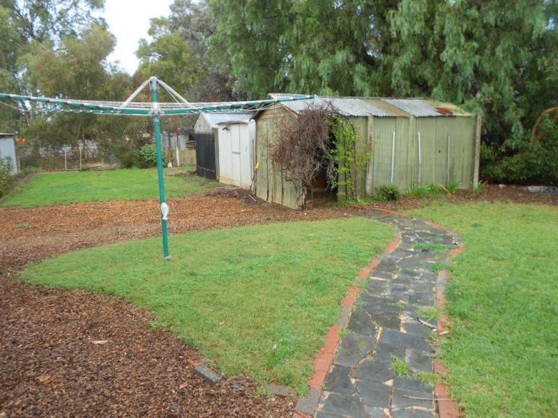 2 Cronin Street, Jamestown SA 5491