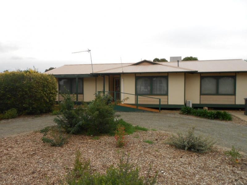 63 Cockburn Road, Jamestown SA 5491