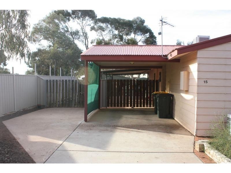 15 Mulgaria Crescent, Roxby Downs SA 5725