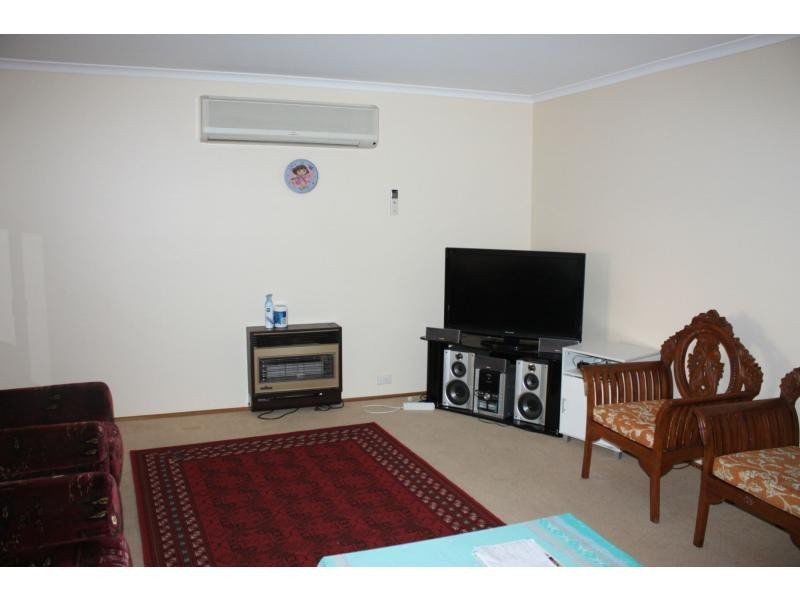 15 Mulgaria Crescent, Roxby Downs SA 5725