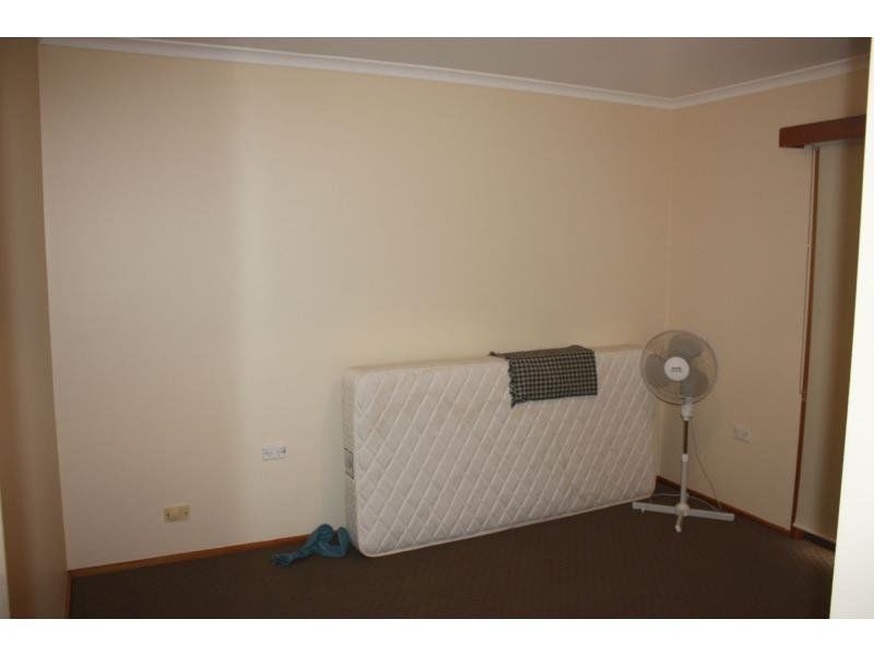 15 Mulgaria Crescent, Roxby Downs SA 5725