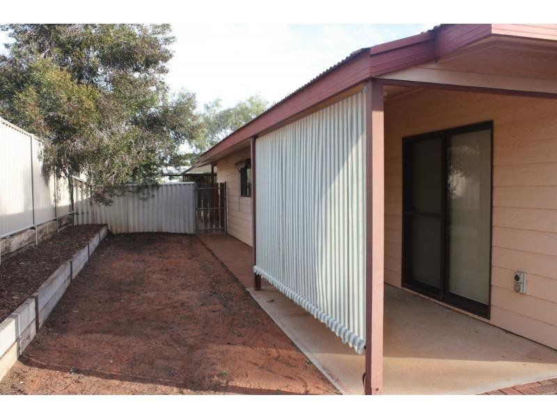 15 Mulgaria Crescent, Roxby Downs SA 5725