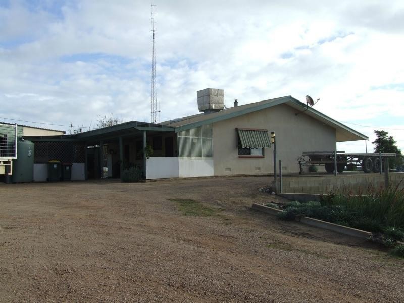 84 Upper Yorke Road, Port Broughton SA 5522