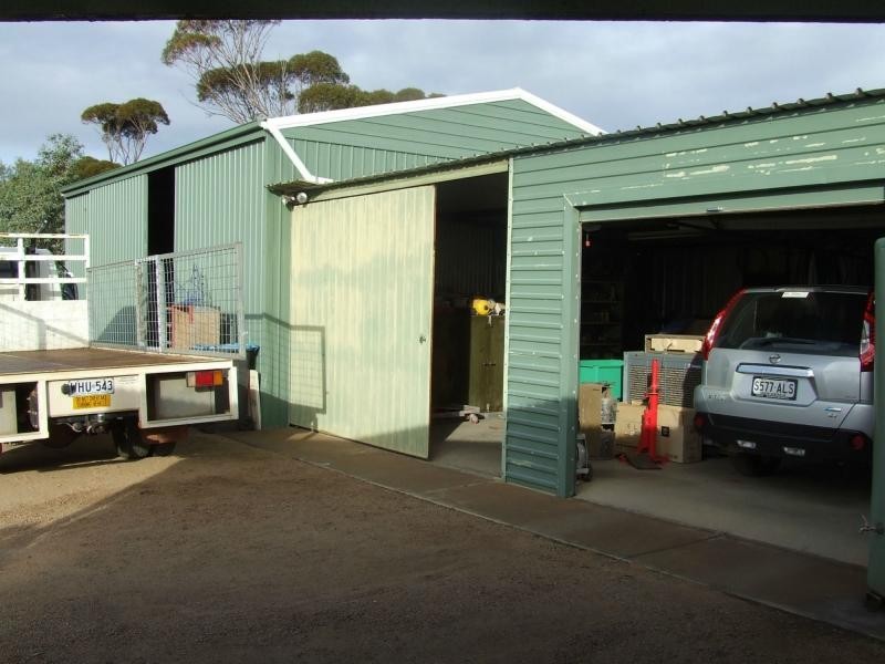 84 Upper Yorke Road, Port Broughton SA 5522