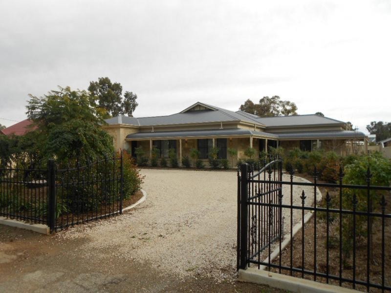 16 Kilmarnock Terrace, Jamestown SA 5491