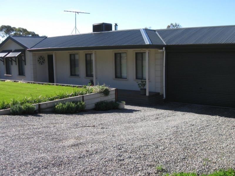 19 Bowman Terrace, Maitland SA 5573