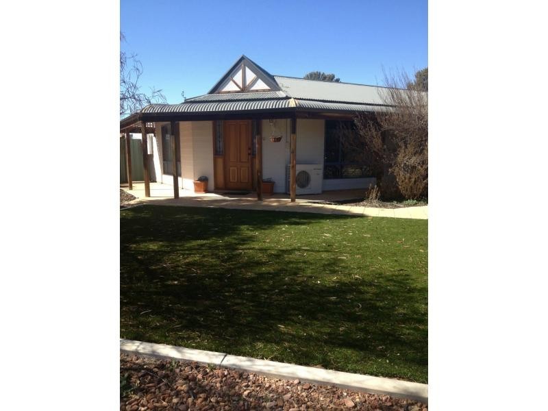 8 Cacatua Close, Roxby Downs SA 5725