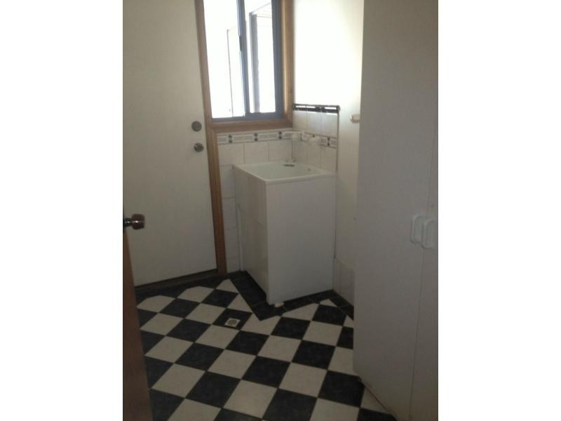 8 Cacatua Close, Roxby Downs SA 5725