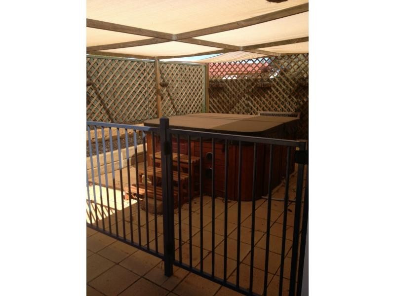 8 Cacatua Close, Roxby Downs SA 5725