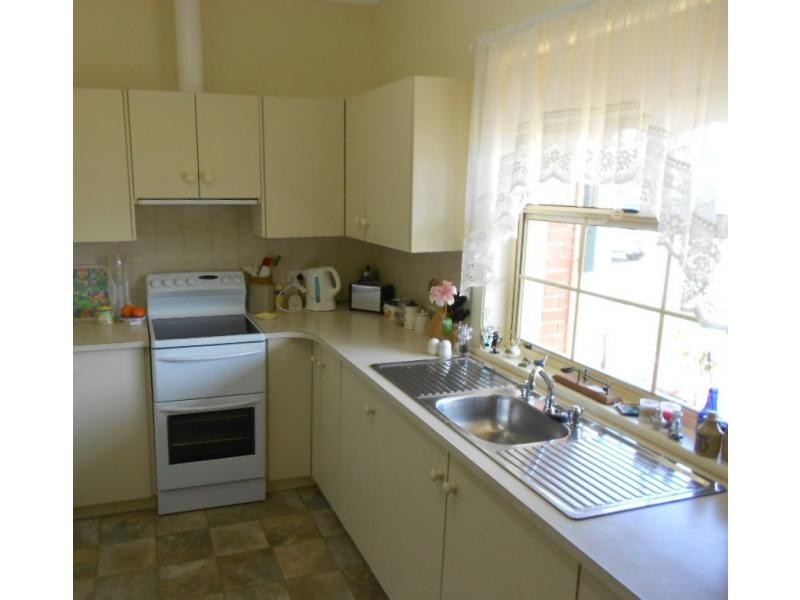 37 Clifton Road, Jamestown SA 5491