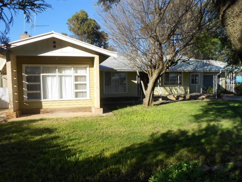 23 Cumnock Street, Jamestown SA 5491