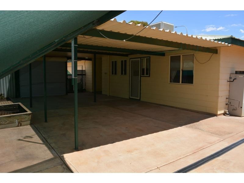 43 Arcoona Street, Roxby Downs SA 5725