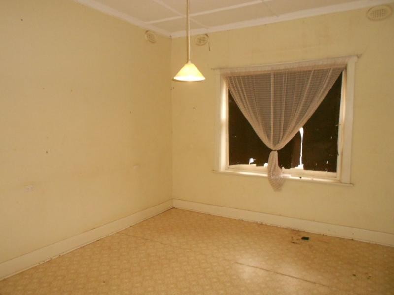 2 Bowman Street, Crystal Brook SA 5523