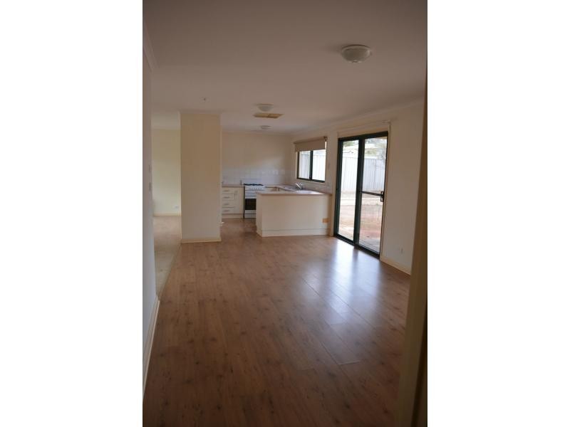 4 Emeroo Court, Roxby Downs SA 5725