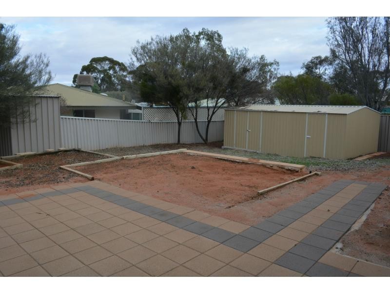 4 Emeroo Court, Roxby Downs SA 5725