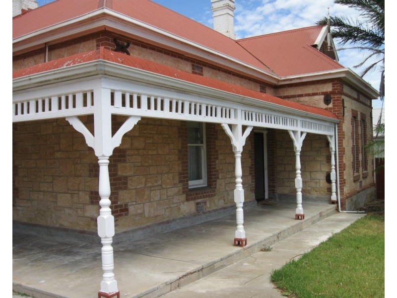 52 Elizabeth Street, Maitland SA 5573