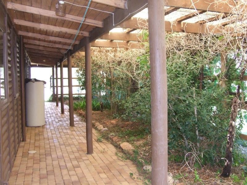 11 Bundock Parade, Laura SA 5480