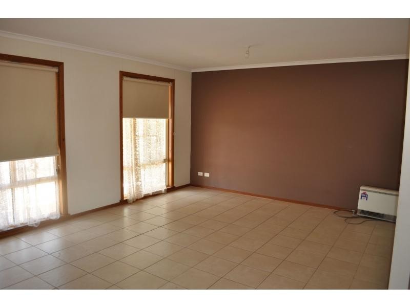86 Axehead Road, Roxby Downs SA 5725