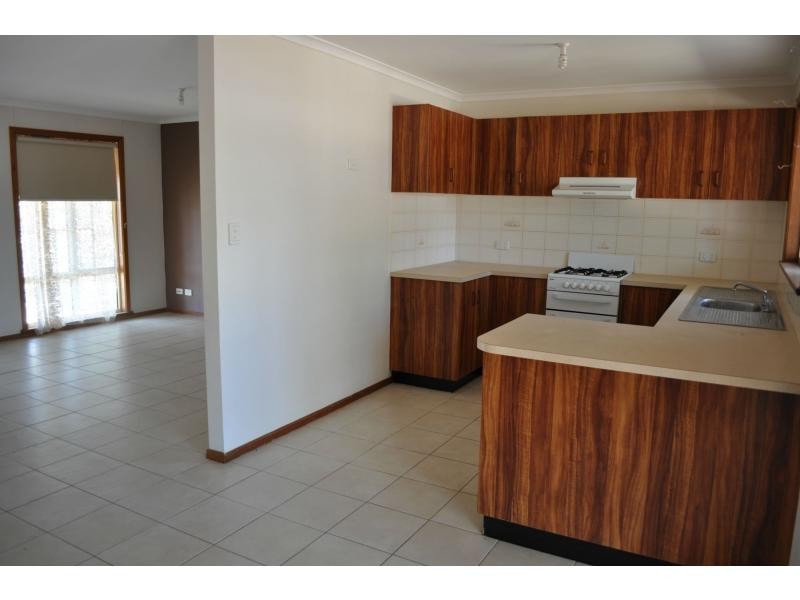 86 Axehead Road, Roxby Downs SA 5725