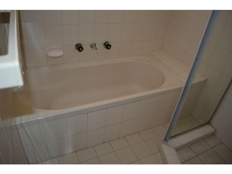 86 Axehead Road, Roxby Downs SA 5725