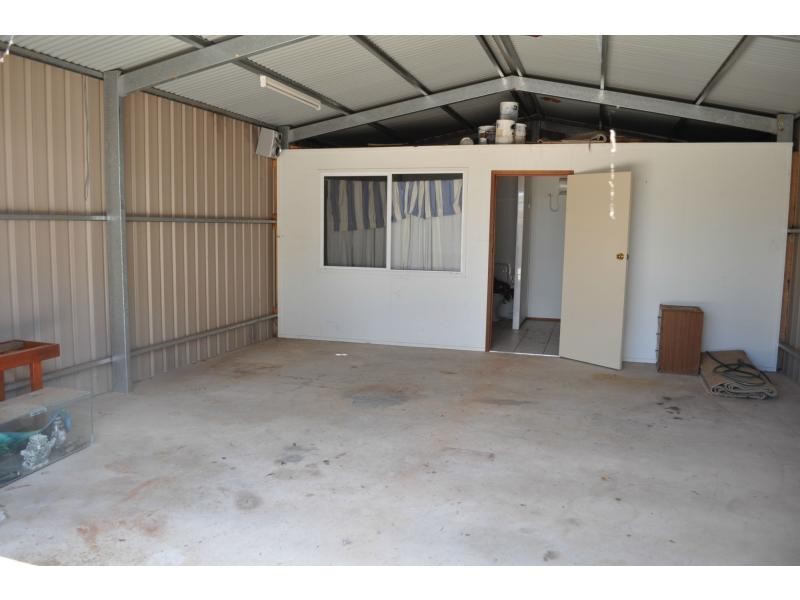 86 Axehead Road, Roxby Downs SA 5725