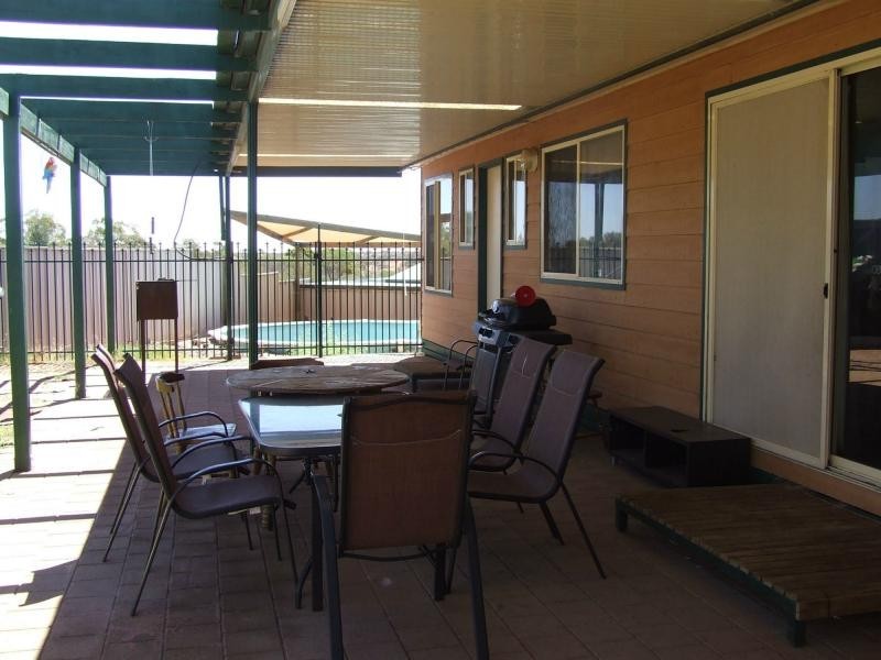 11 Eyre Court, Roxby Downs SA 5725