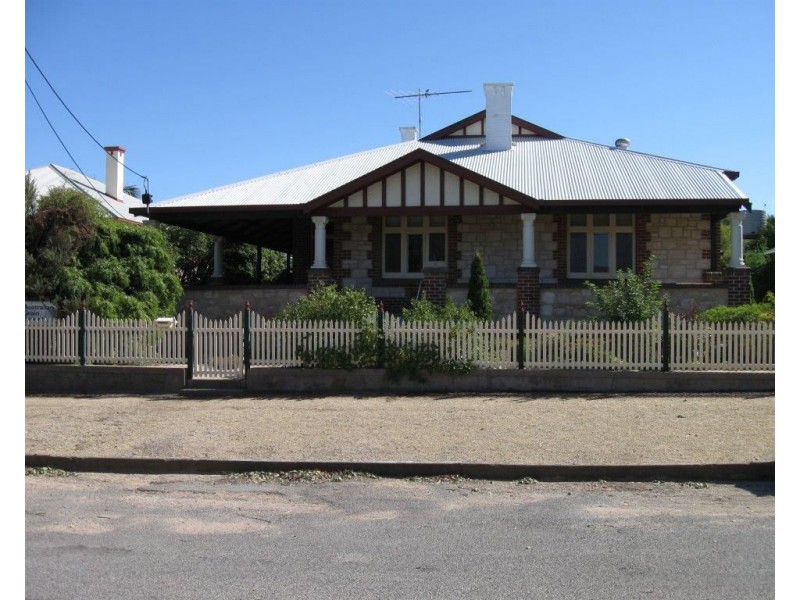 17 Samuel Street, Maitland SA 5573