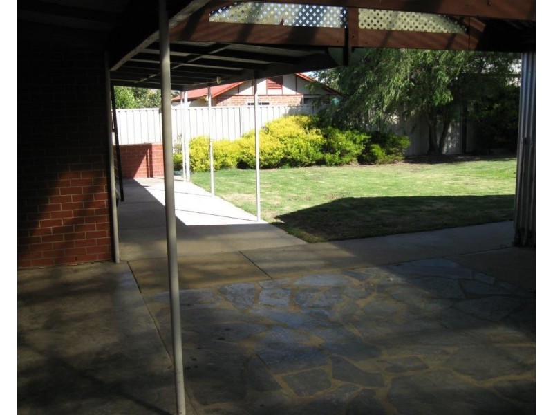 17 Samuel Street, Maitland SA 5573