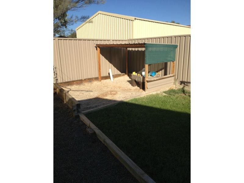 30 Bopeechee Street, Roxby Downs SA 5725